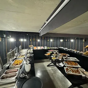 https://sunshine-apartments-alliance-palace.batumihotels.net